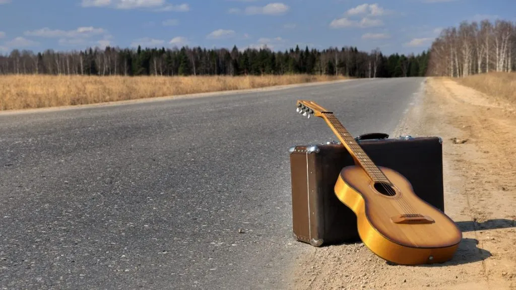 Travel-with-Guitar